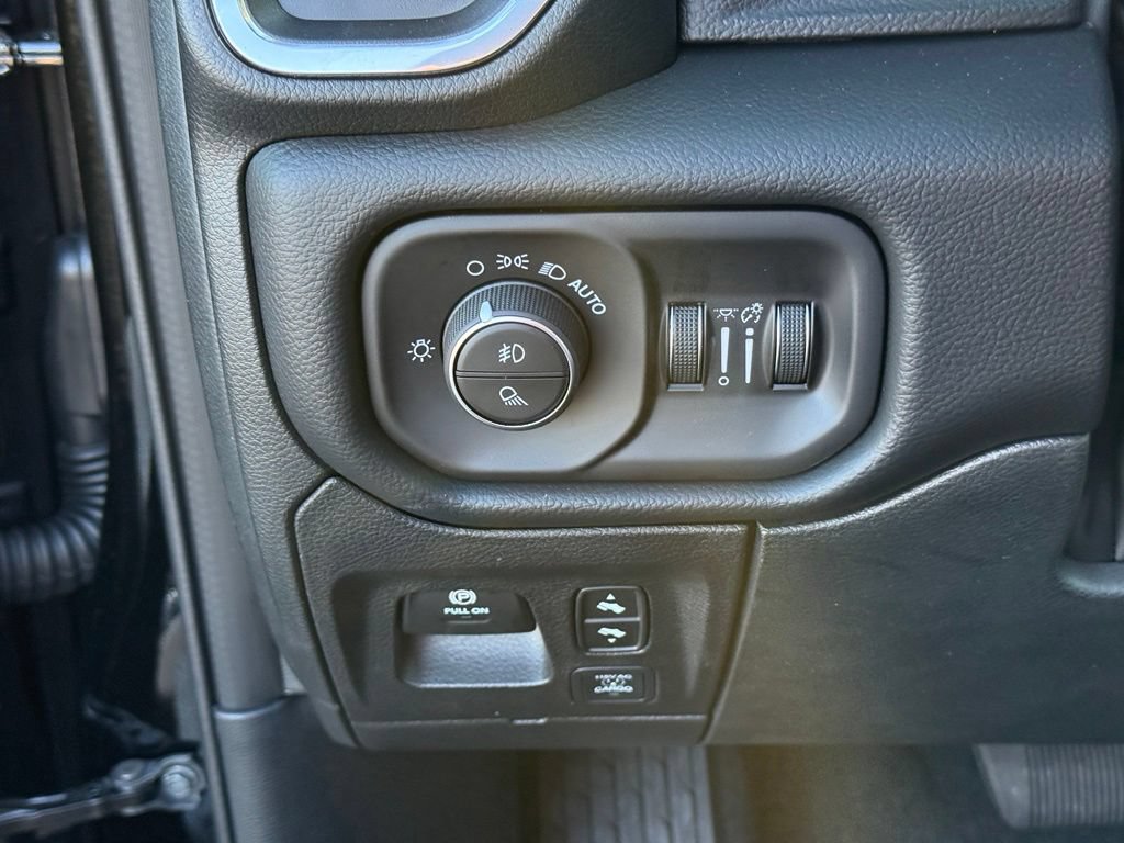 New 2027 RAM 1500 Laramie w/ Night Edition AWD/4WD image 19