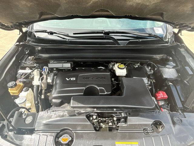 Used 2017 Nissan Pathfinder Platinum w/ Family Entertainment Package AWD/4WD image 31