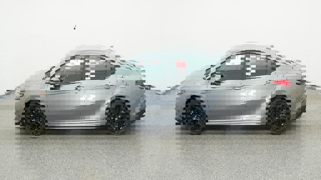 New 2026 Toyota Camry SE image 3