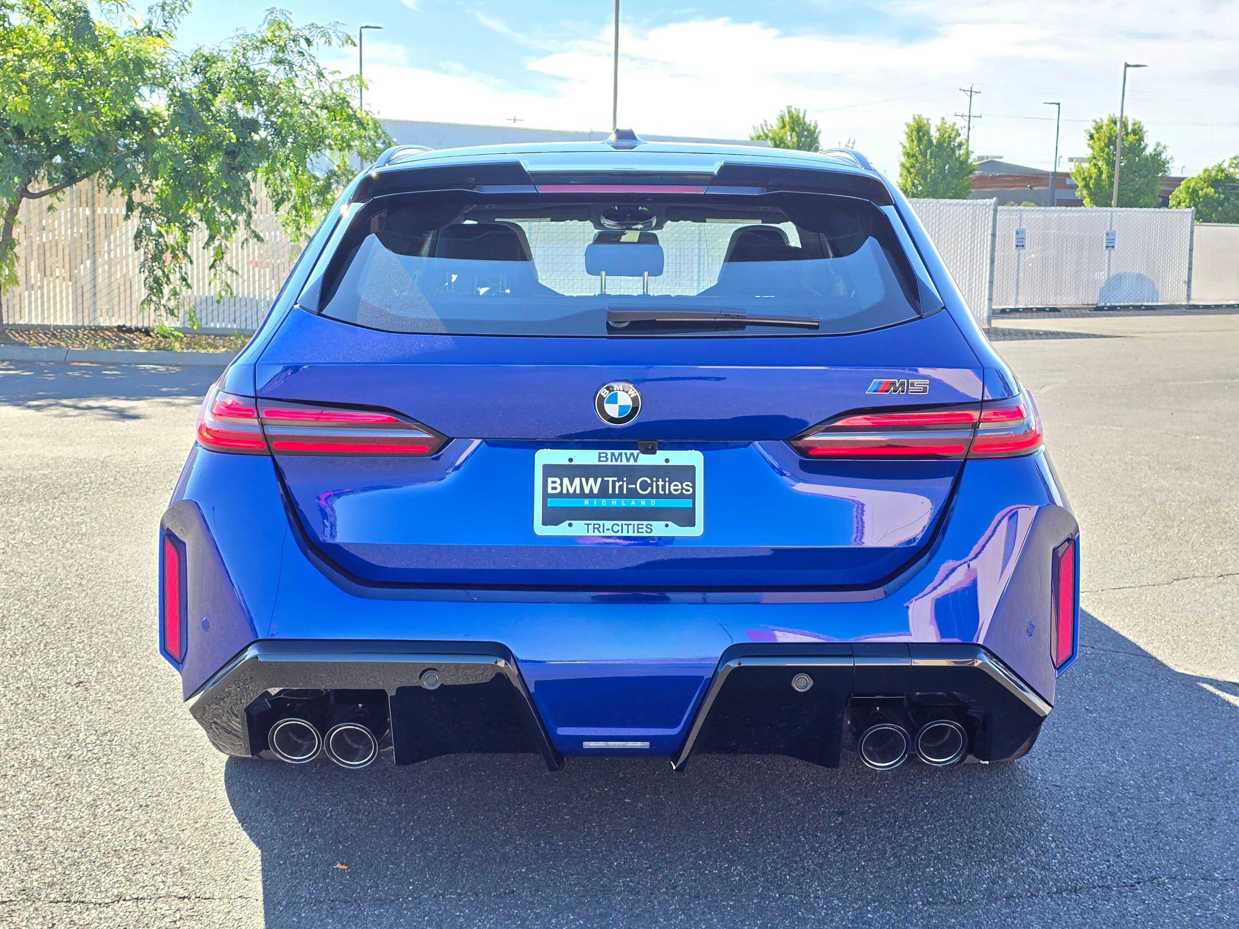 New 2027 BMW M5 Touring AWD/4WD image 6