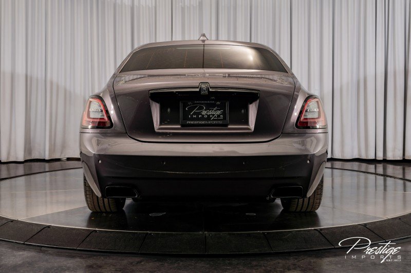 Used 2022 Rolls-Royce Ghost Black Badge image 16