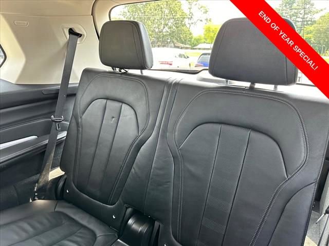 Used 2021 BMW X7 xDrive40i w/ Parking Assistance Package image 10