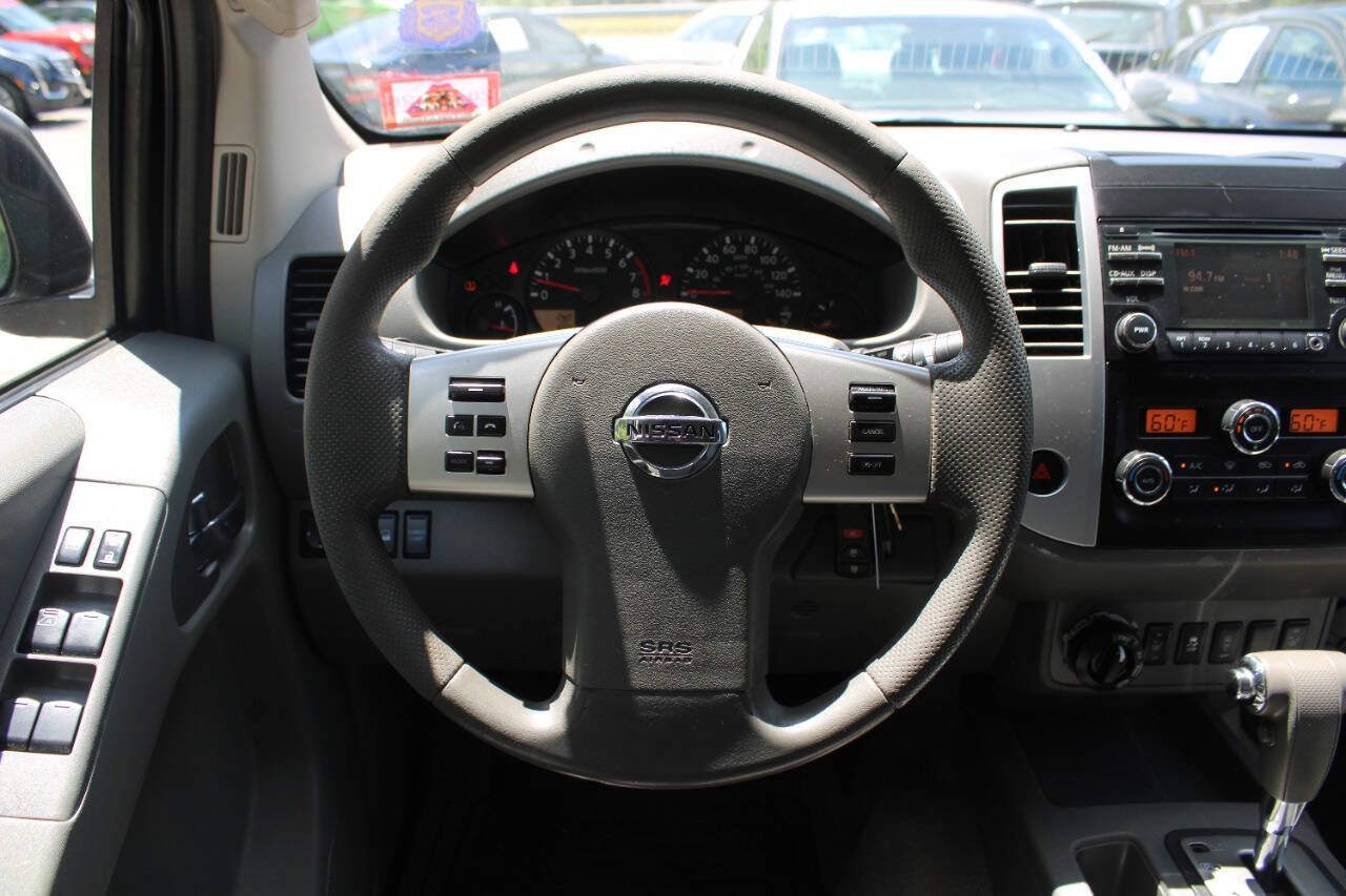 Used 2014 Nissan Frontier SV w/ SV Value Truck Package AWD/4WD image 37