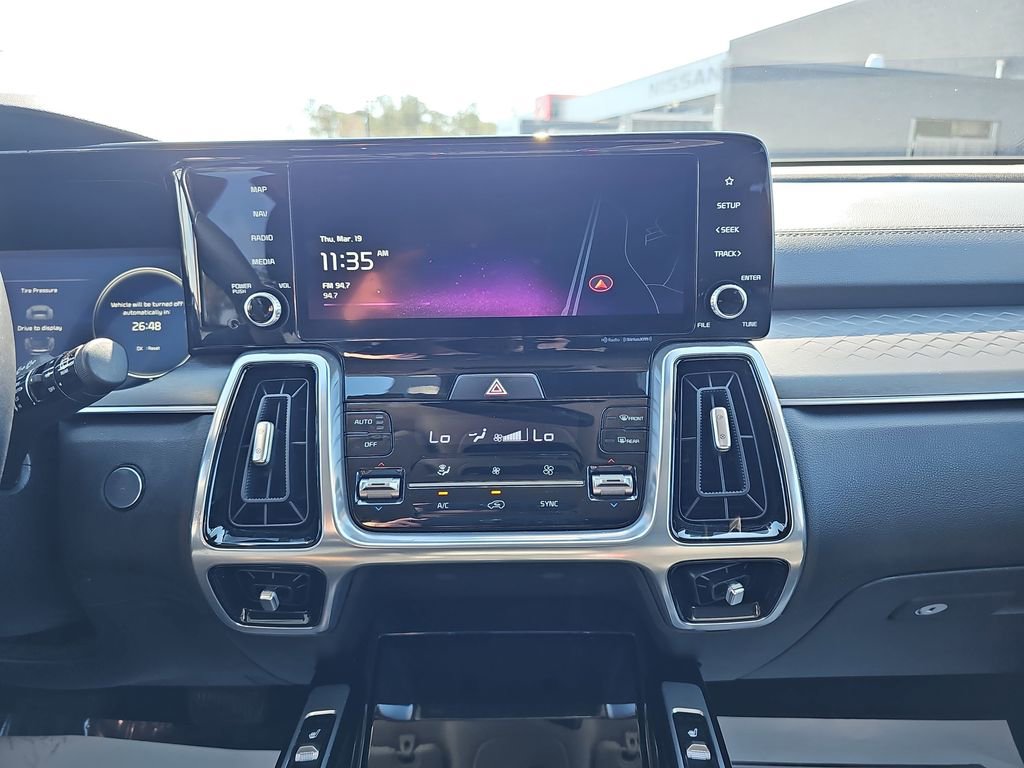 Used 2023 Kia Sorento SX image 25