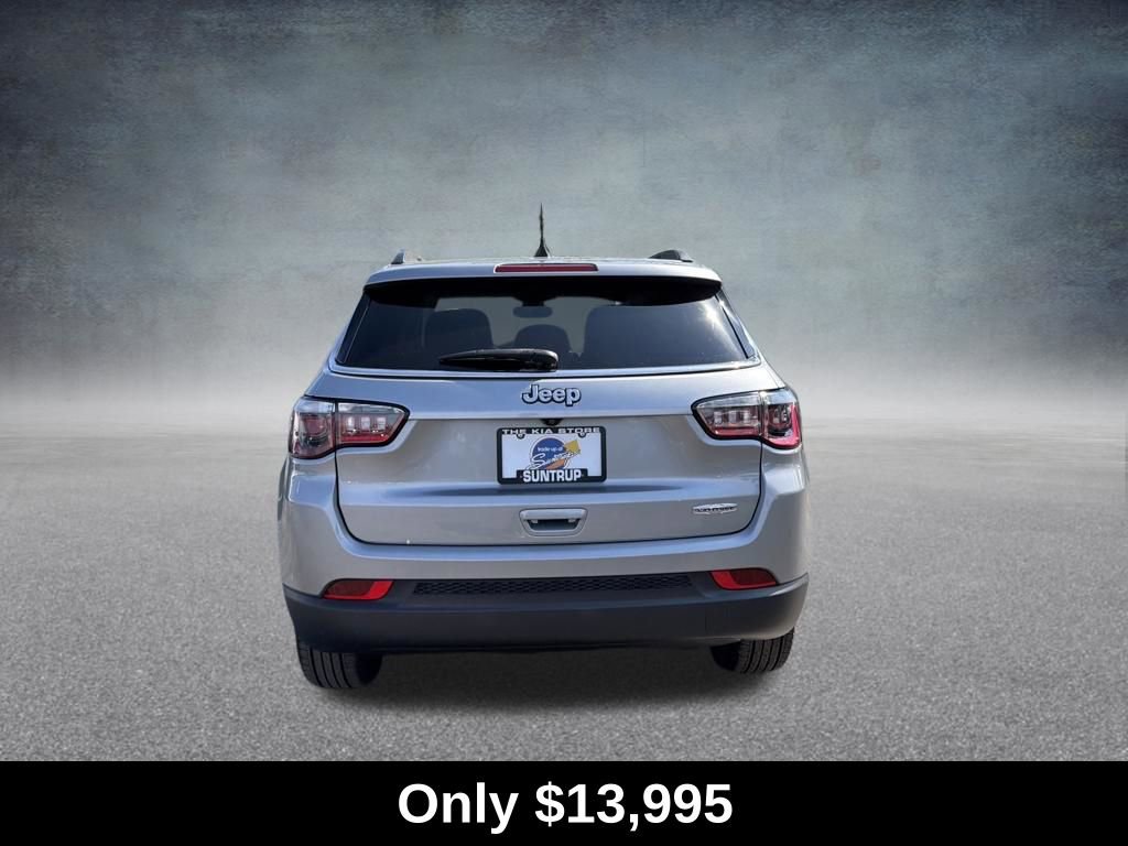 Used 2018 Jeep Compass Latitude w/ Popular Equipment Group image 4