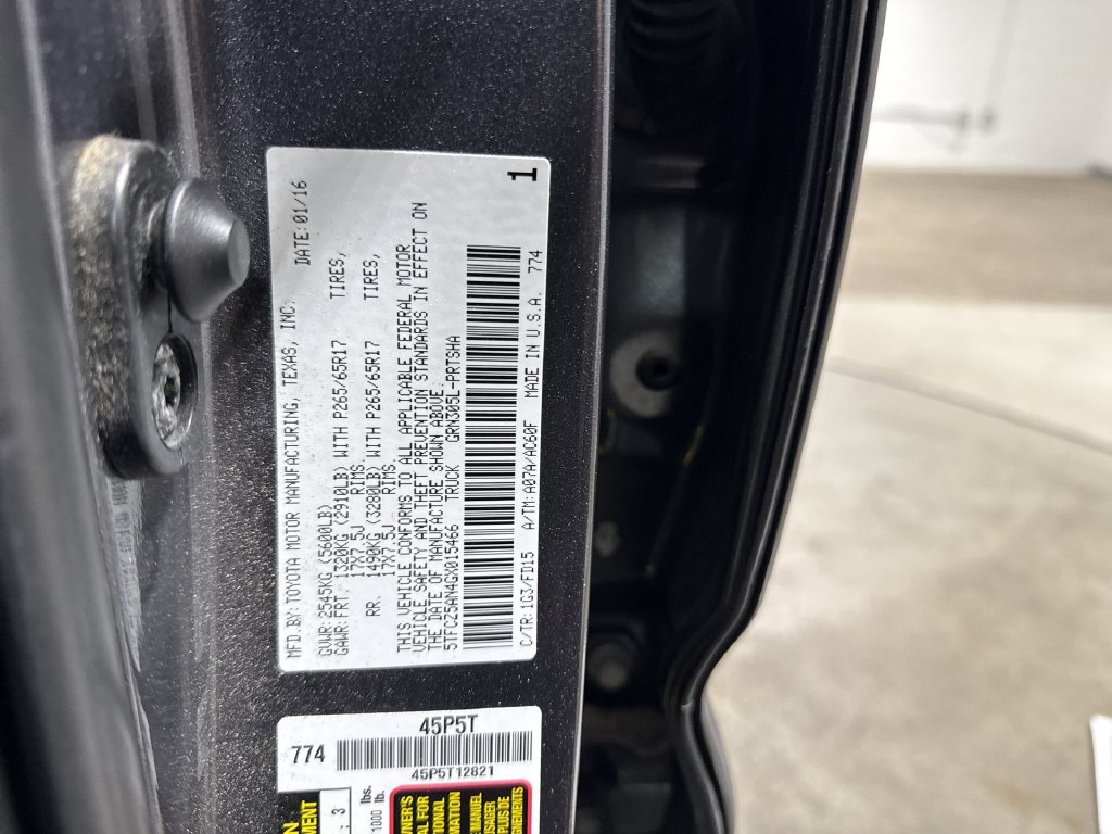 Used 2016 Toyota Tacoma TRD Sport w/ Towing Package AWD/4WD image 27