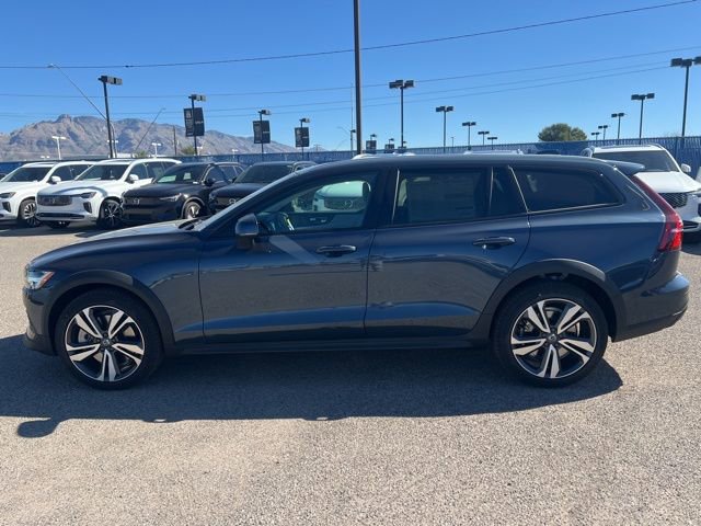 New 2026 Volvo V60 B5 Cross Country Plus w/ Climate Package image 7