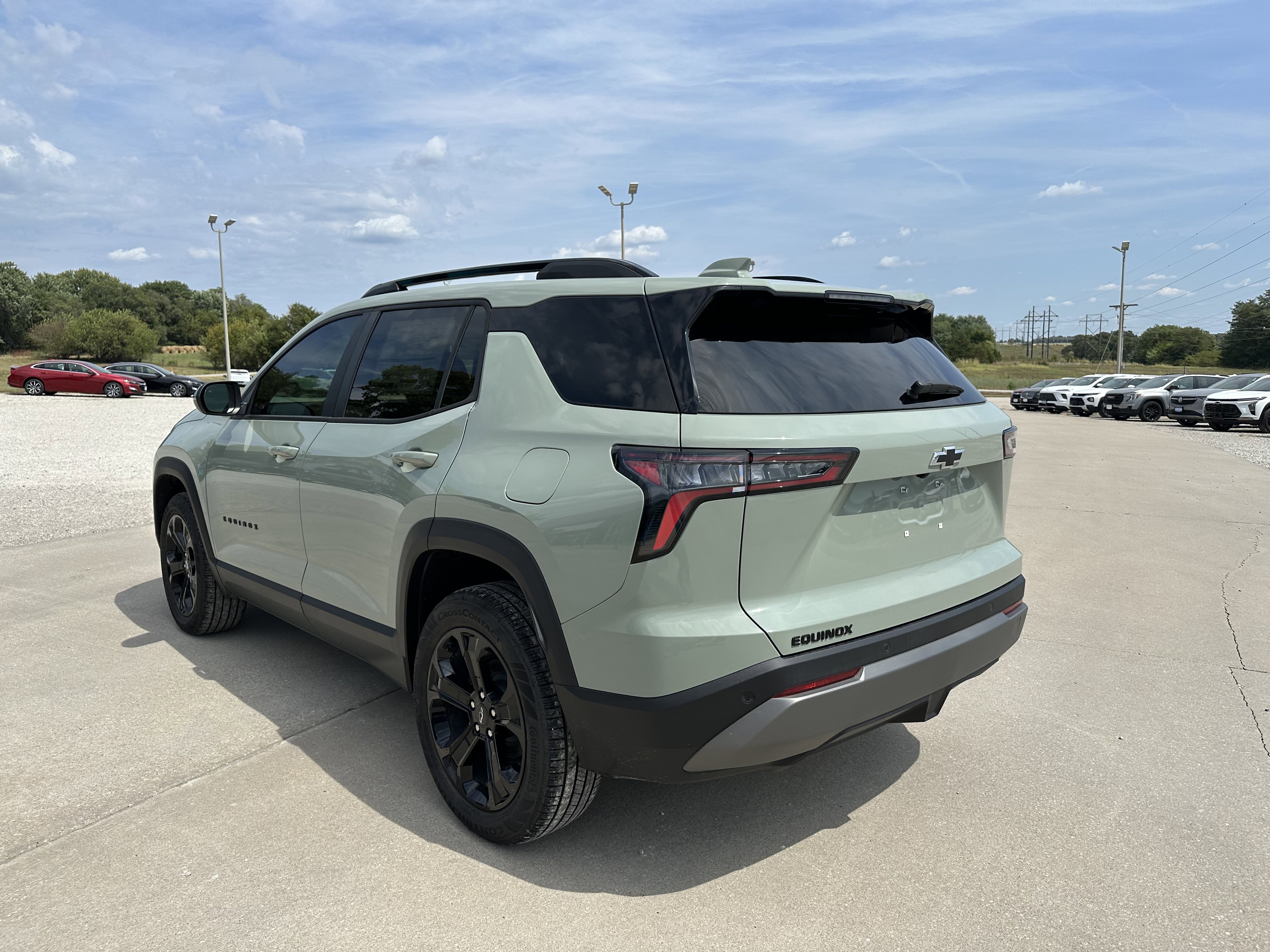 New 2026 Chevrolet Equinox LT w/ Midnight Edition image 7