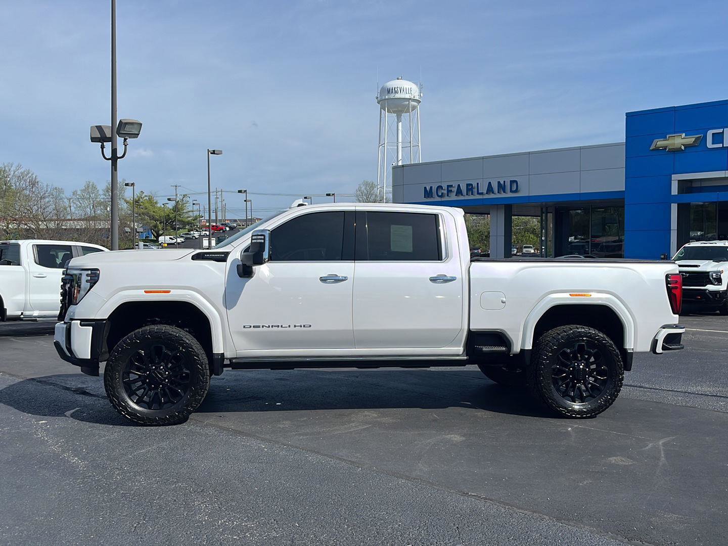 Used 2024 GMC Sierra 2500 Denali Ultimate w/ Max Trailering Package image 2