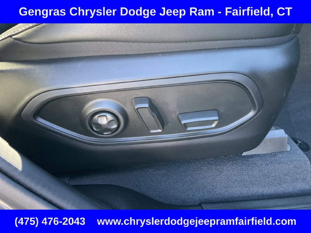 Used 2023 Jeep Grand Cherokee L Limited w/ Luxury Tech Group II AWD/4WD image 21