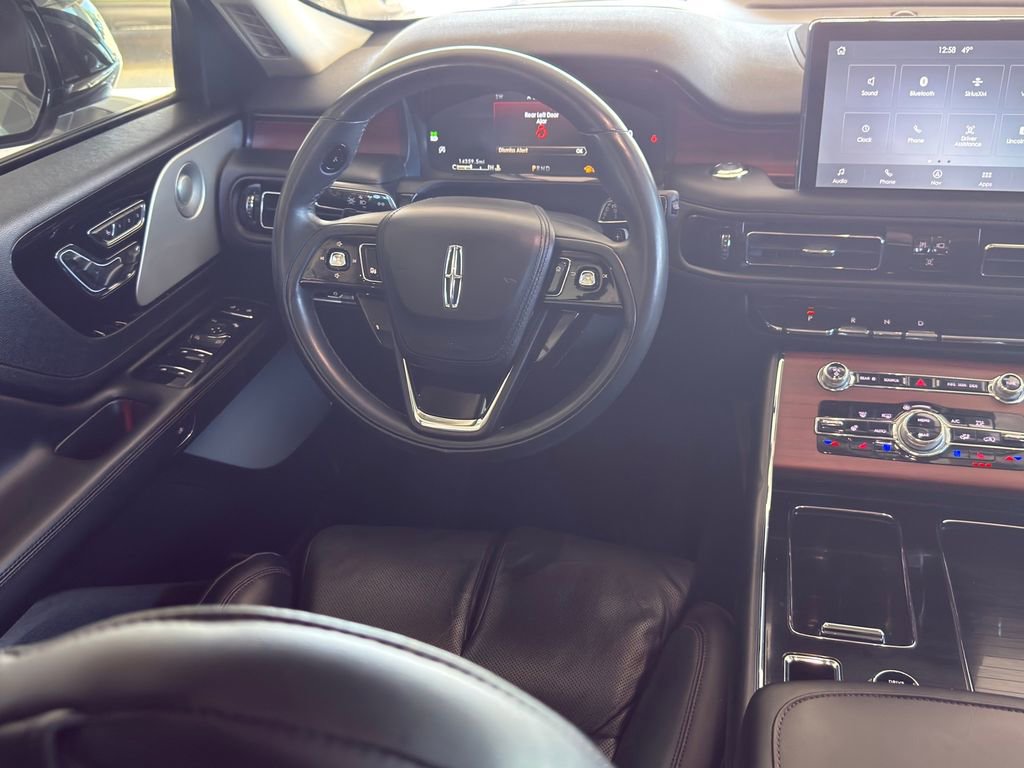 Used 2023 Lincoln Aviator Reserve w/ Equipment Group 201A image 30