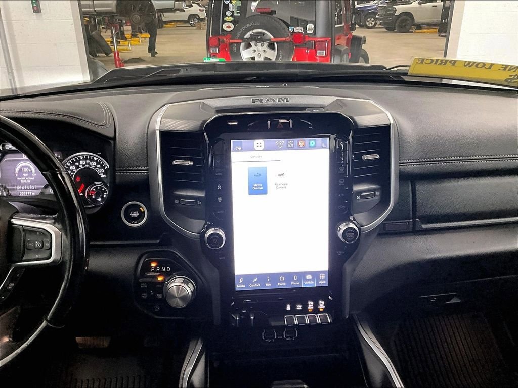 Used 2023 RAM 1500 Laramie AWD/4WD image 18
