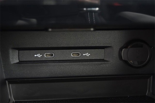 New 2025 Volkswagen Taos SE image 15