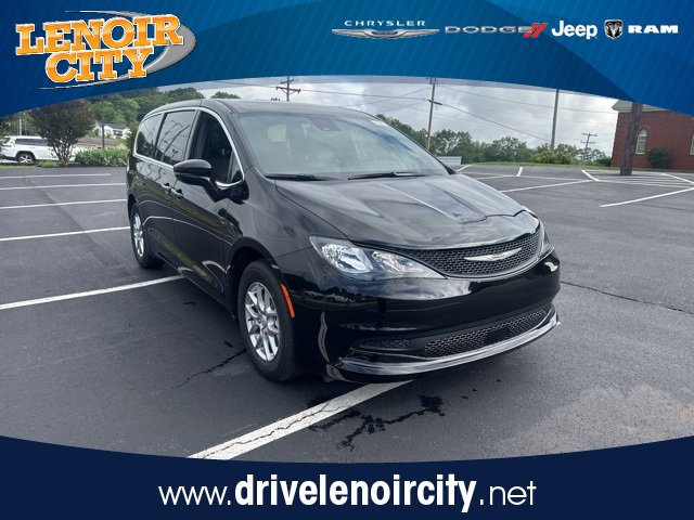 New 2025 Chrysler Voyager LX