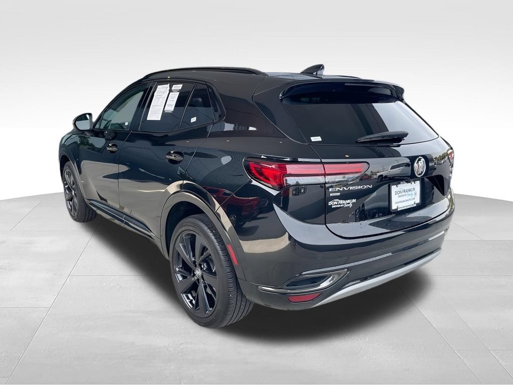 Used 2023 Buick Envision Essence w/ Sport Touring Package AWD/4WD image 6
