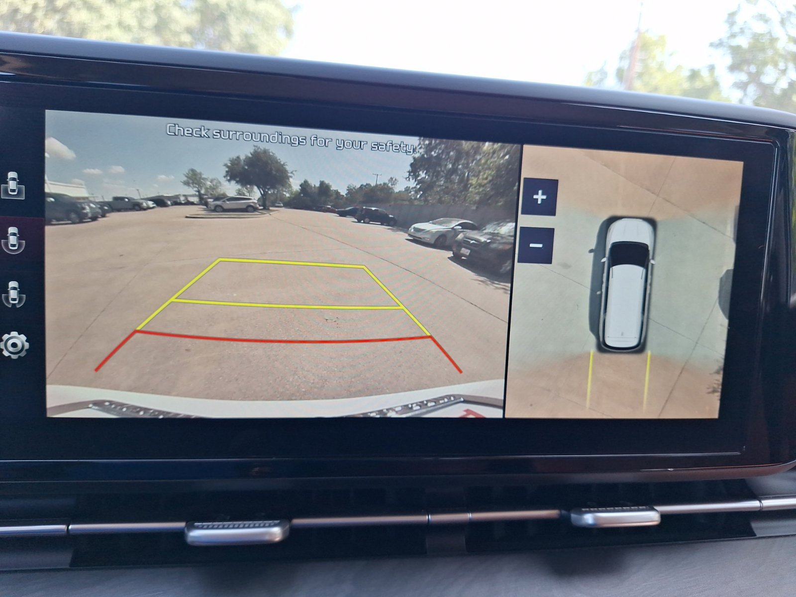 Used 2022 Kia Carnival SX FWD image 24