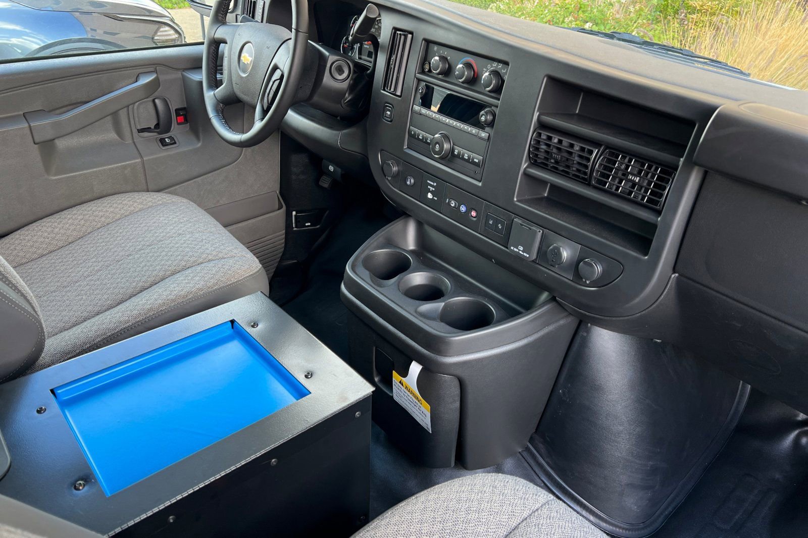 Used 2023 Chevrolet Express 3500 Extended w/ Driver Convenience Package image 15