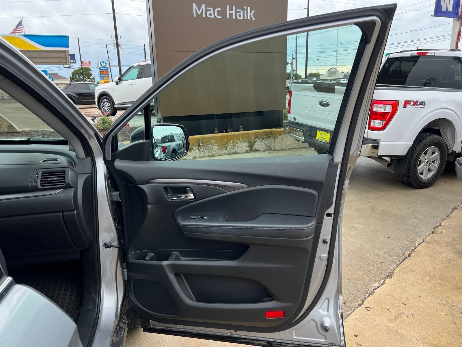 Used 2018 Honda Ridgeline RTL image 17