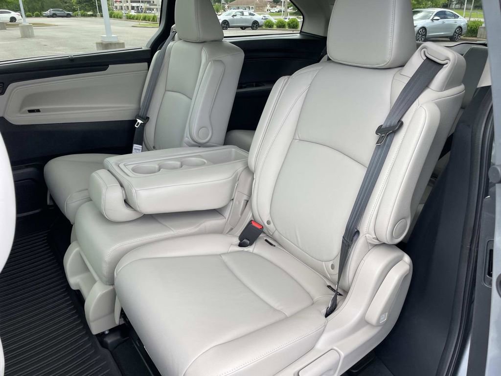 New 2026 Honda Odyssey EX-L image 10