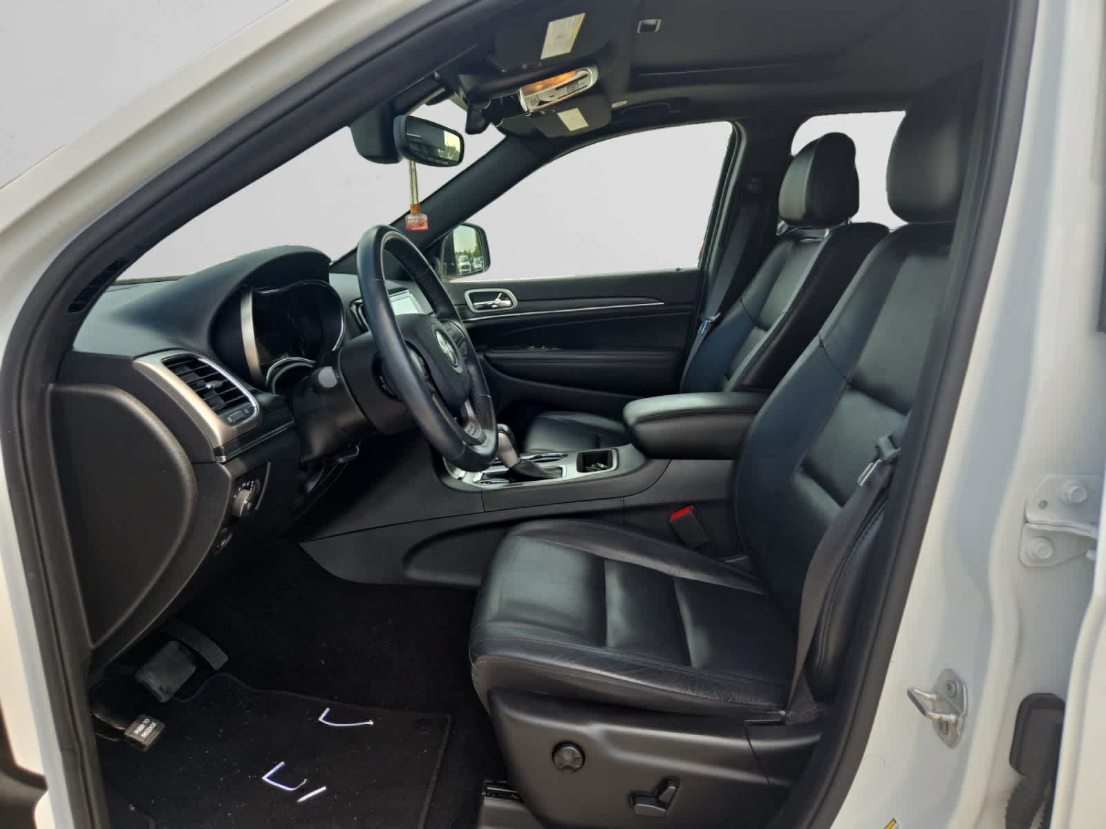 Used 2020 Jeep Grand Cherokee Limited RWD image 9