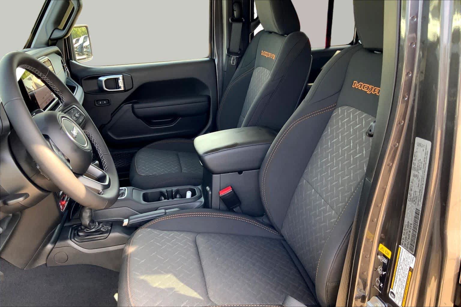 New 2026 Jeep Gladiator Mojave AWD/4WD image 9