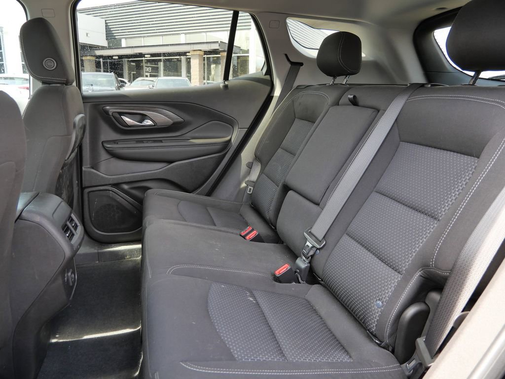 Used 2024 GMC Terrain SLE w/ Driver Convenience Package image 26
