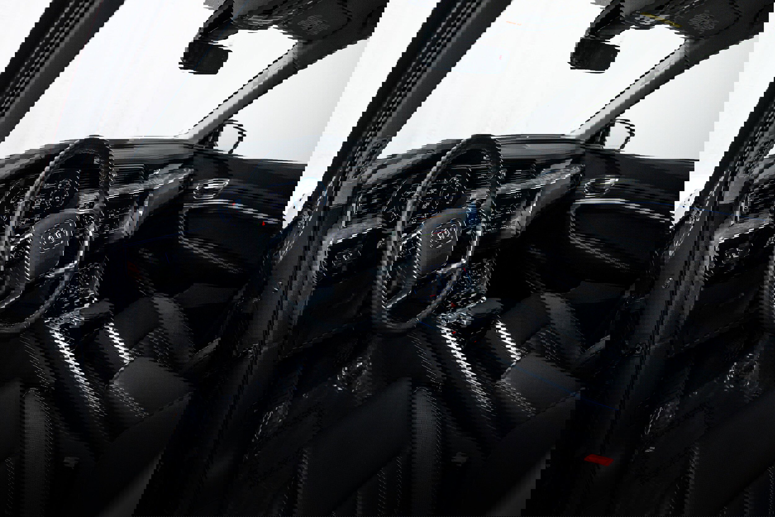 Certified 2024 Audi Q8 e-tron Prestige image 10