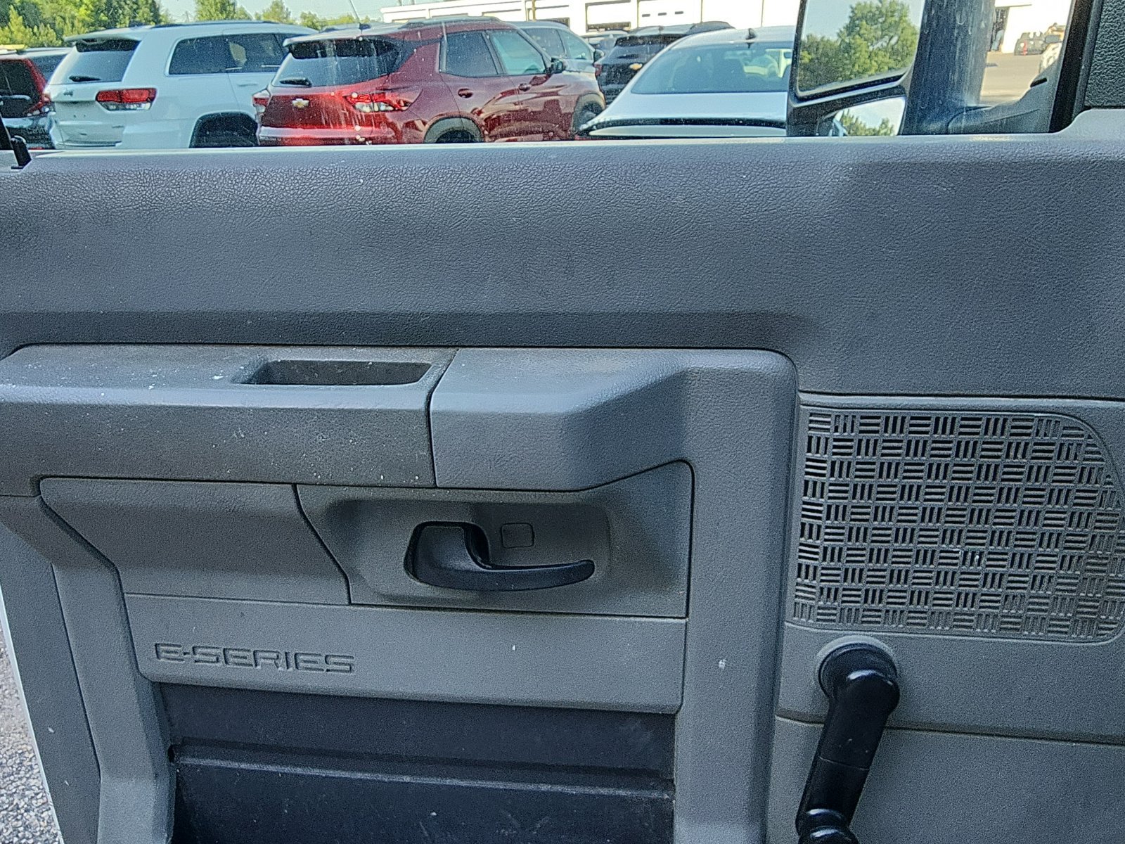 Used 2011 Ford E-250 and Econoline 250 RWD image 15