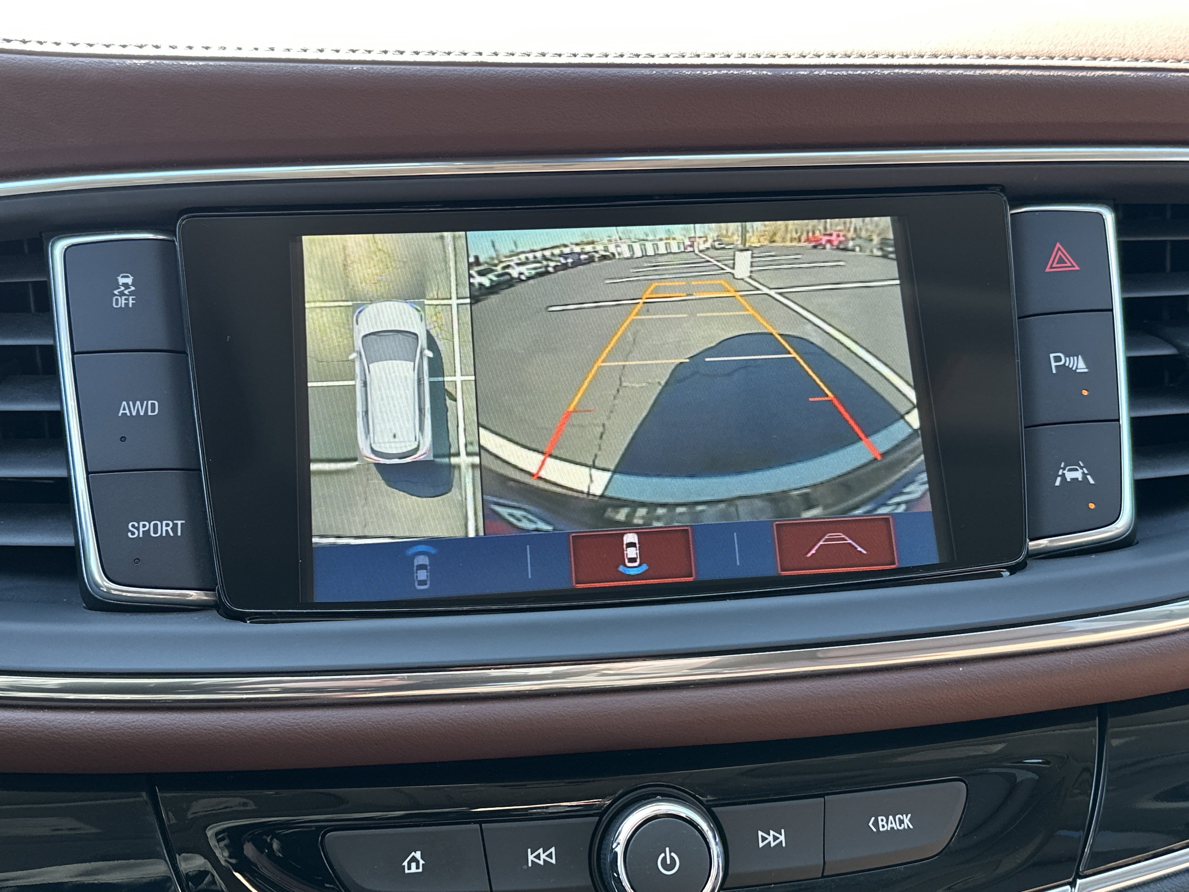 Used 2018 Buick Enclave Avenir w/ Avenir Technology Package image 28