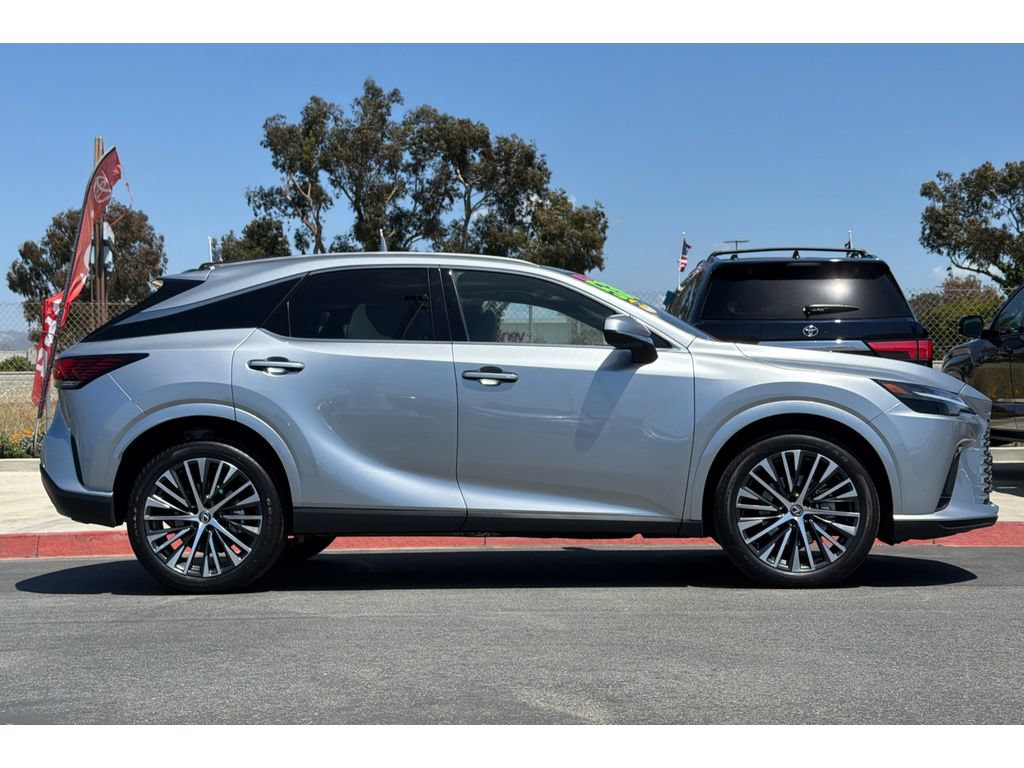Used 2023 Lexus RX 350 Premium Plus w/ Cold Area Package FWD image 3