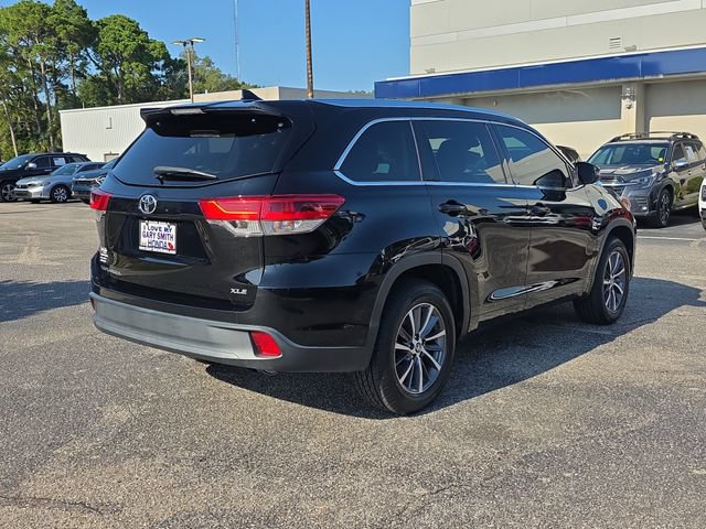 Used 2018 Toyota Highlander FWD V6 image 4