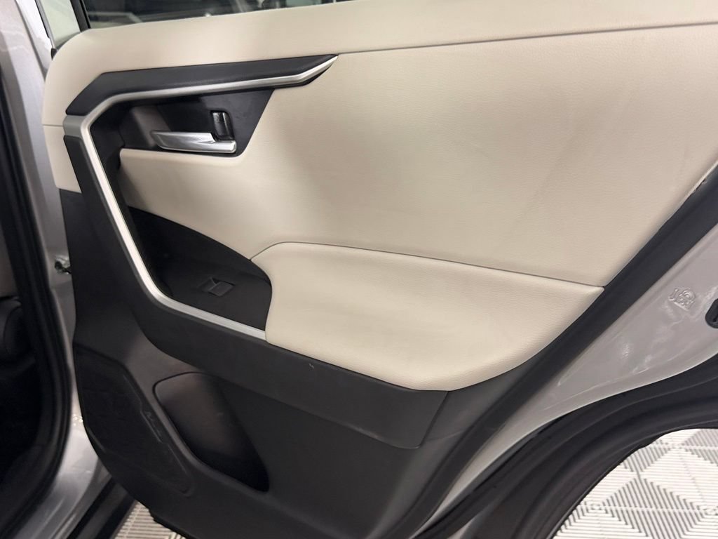 Used 2024 Toyota RAV4 XLE w/ Convenience Package FWD image 23