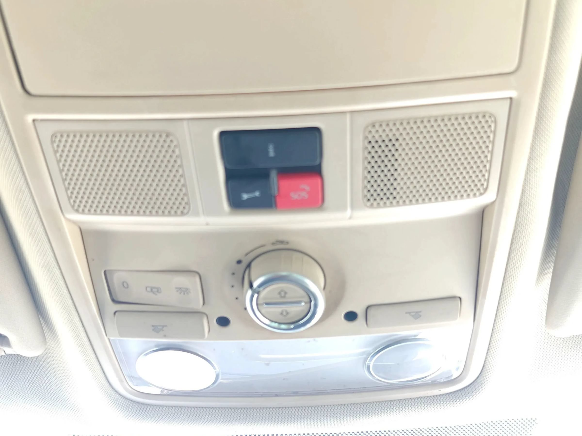 Used 2015 Volkswagen Tiguan SE FWD image 30