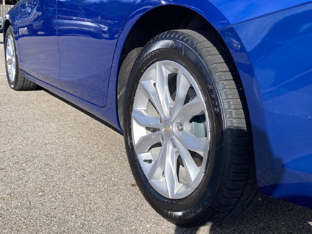 Used 2023 Chevrolet Malibu LT FWD image 36