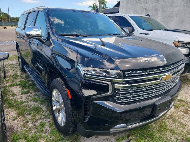 Used 2024 Chevrolet Suburban Premier AWD/4WD image 4
