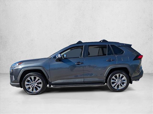 Used 2021 Toyota RAV4 XLE Premium image 9