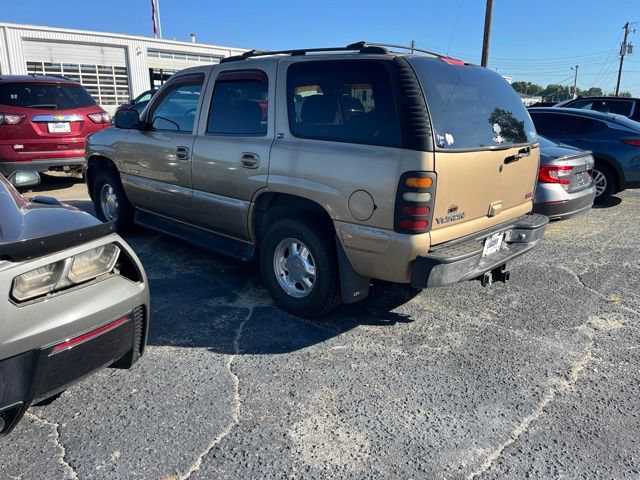 Used 2001 GMC Yukon SLE RWD image 3