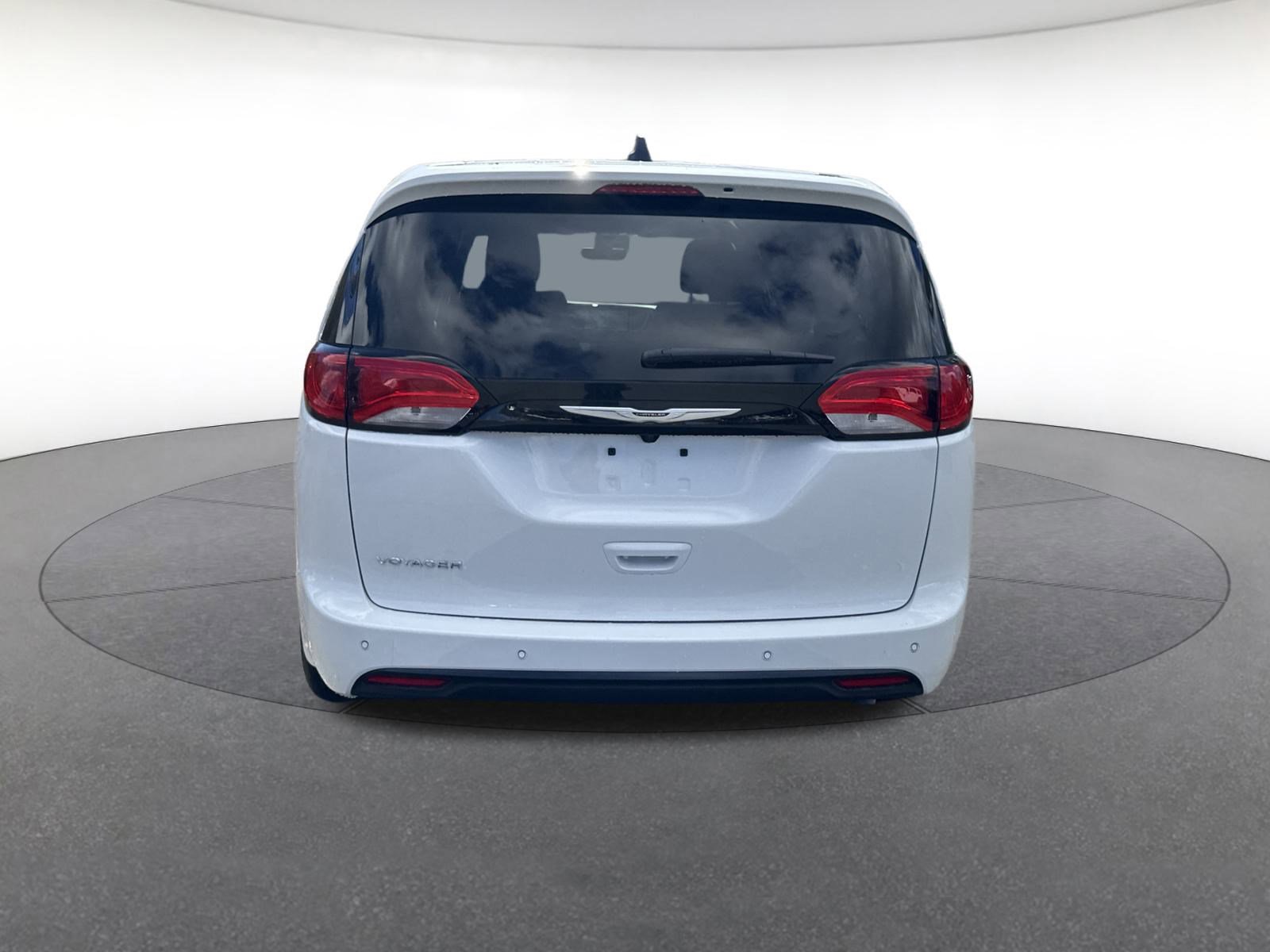 New 2026 Chrysler Voyager LX image 4