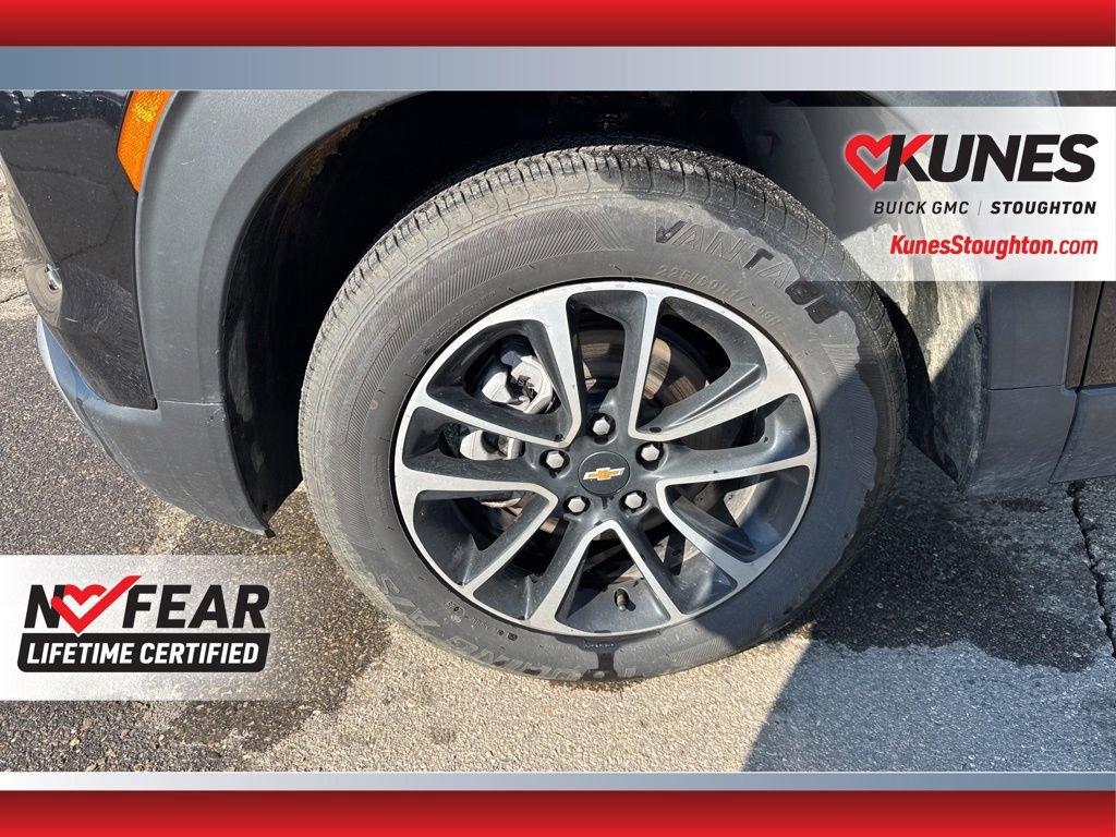 Used 2025 Chevrolet TrailBlazer LT w/ Driver Confidence Package image 16