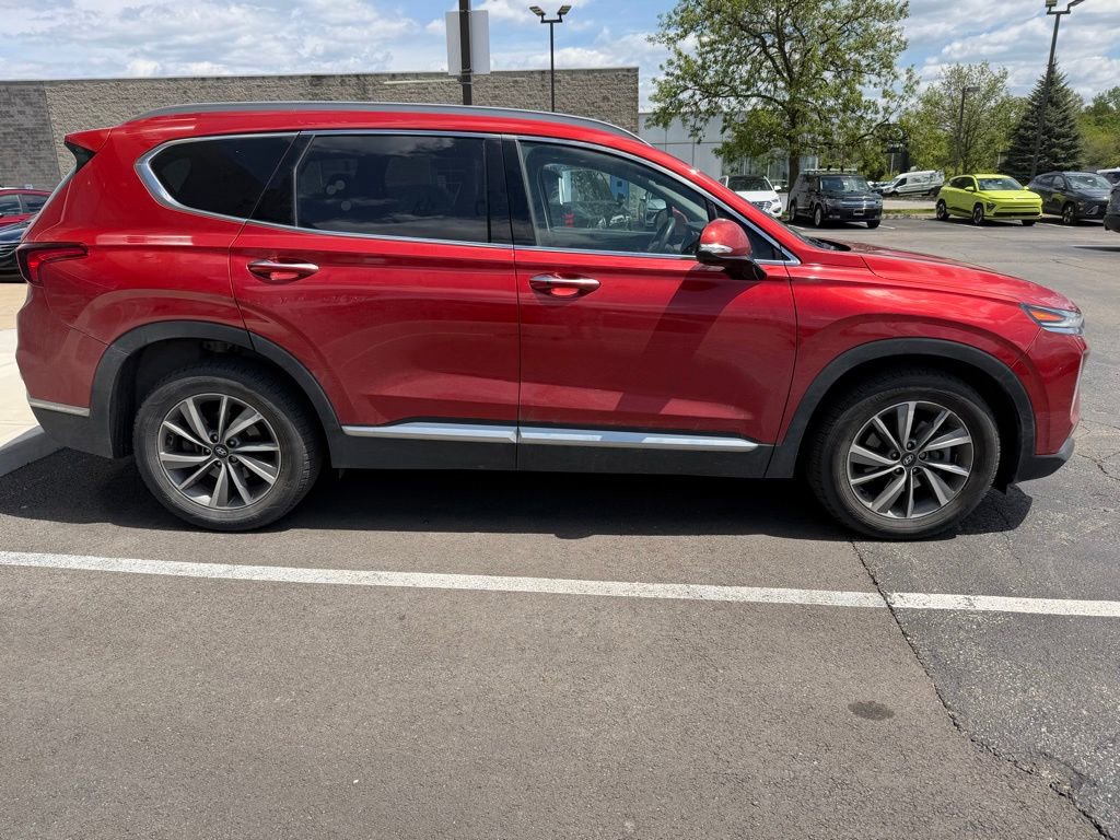 Used 2020 Hyundai Santa Fe SEL w/ Convenience + Premium Package FWD image 3