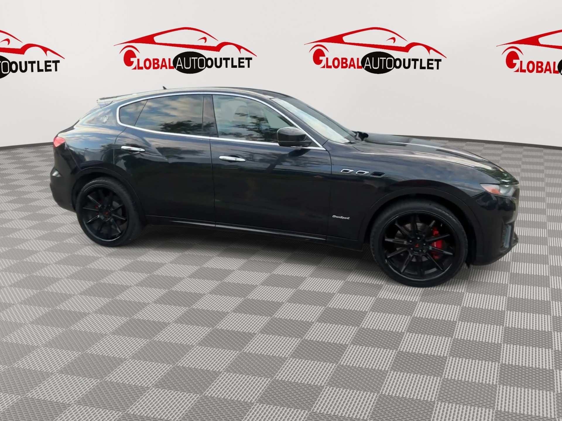 Used 2019 Maserati Levante GranSport AWD/4WD image 2