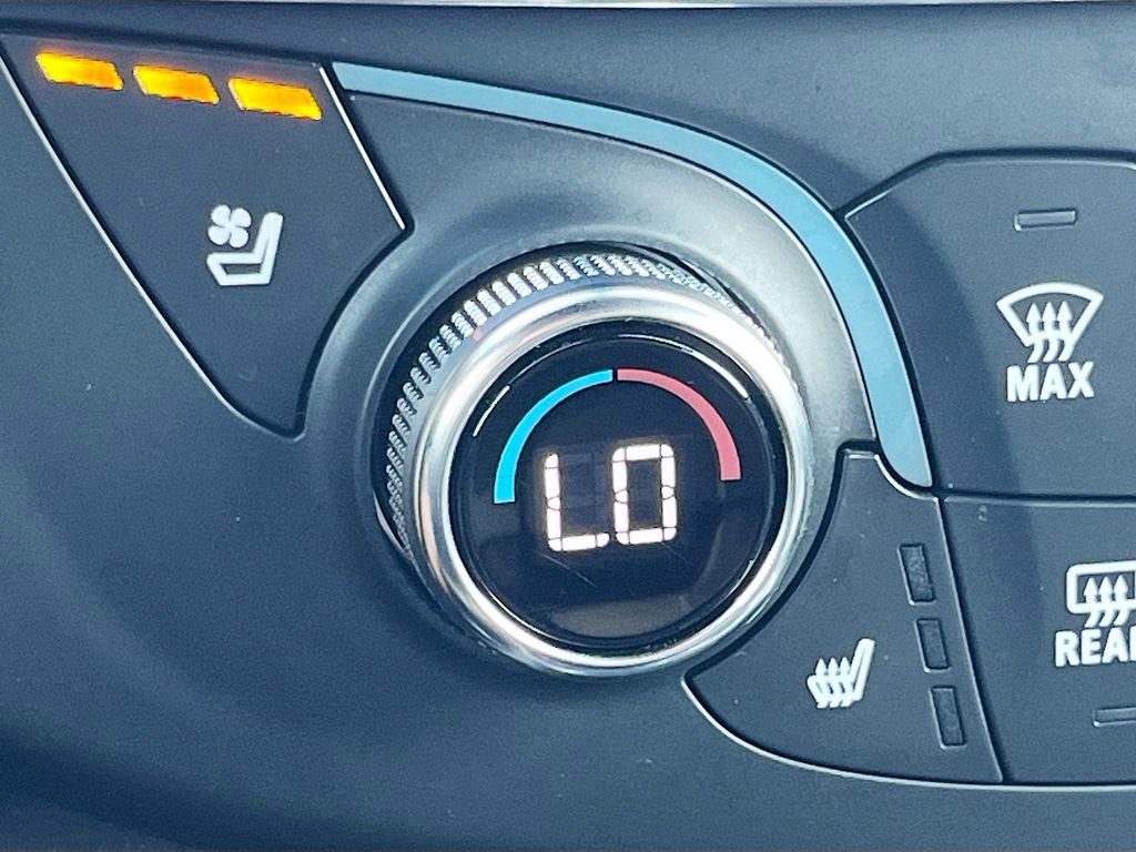 Used 2023 Chevrolet Traverse Premier w/ LPO, Floor Liner Package image 21