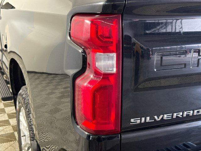 Used 2021 Chevrolet Silverado 1500 RST w/ Z71 Off-Road Package AWD/4WD image 35