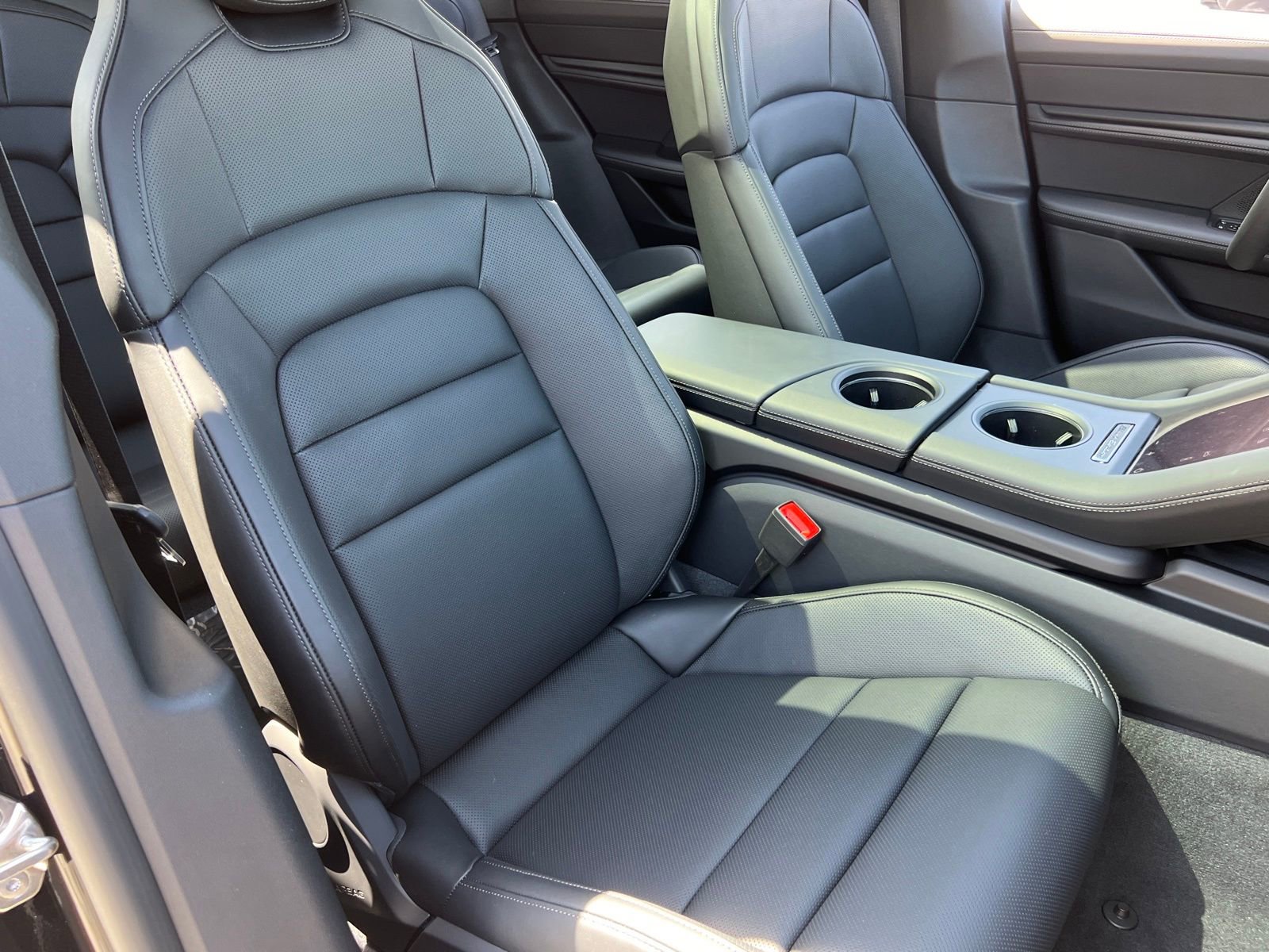 New 2026 Porsche Taycan AWD/4WD image 17