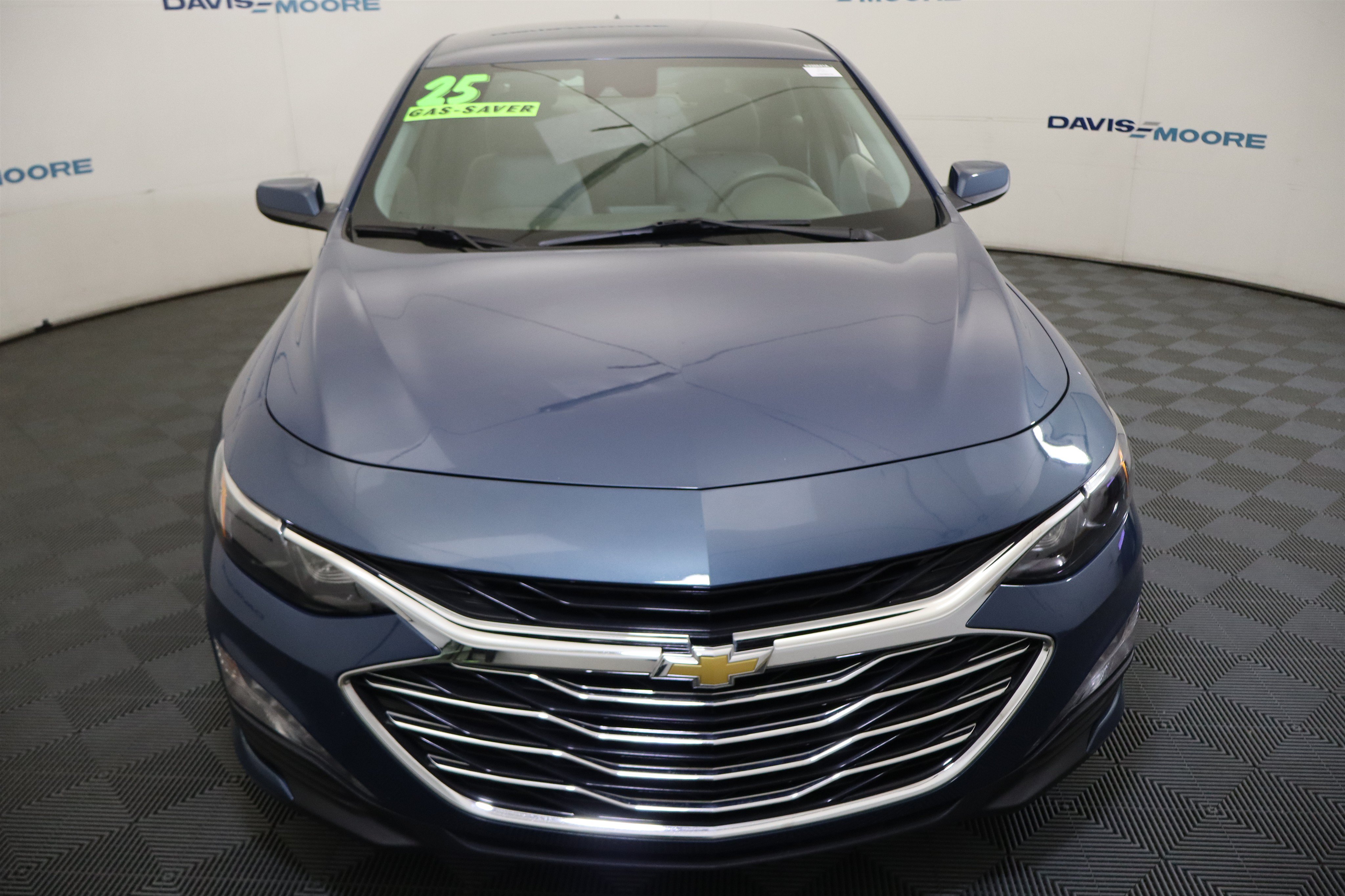 Used 2025 Chevrolet Malibu LT FWD image 14