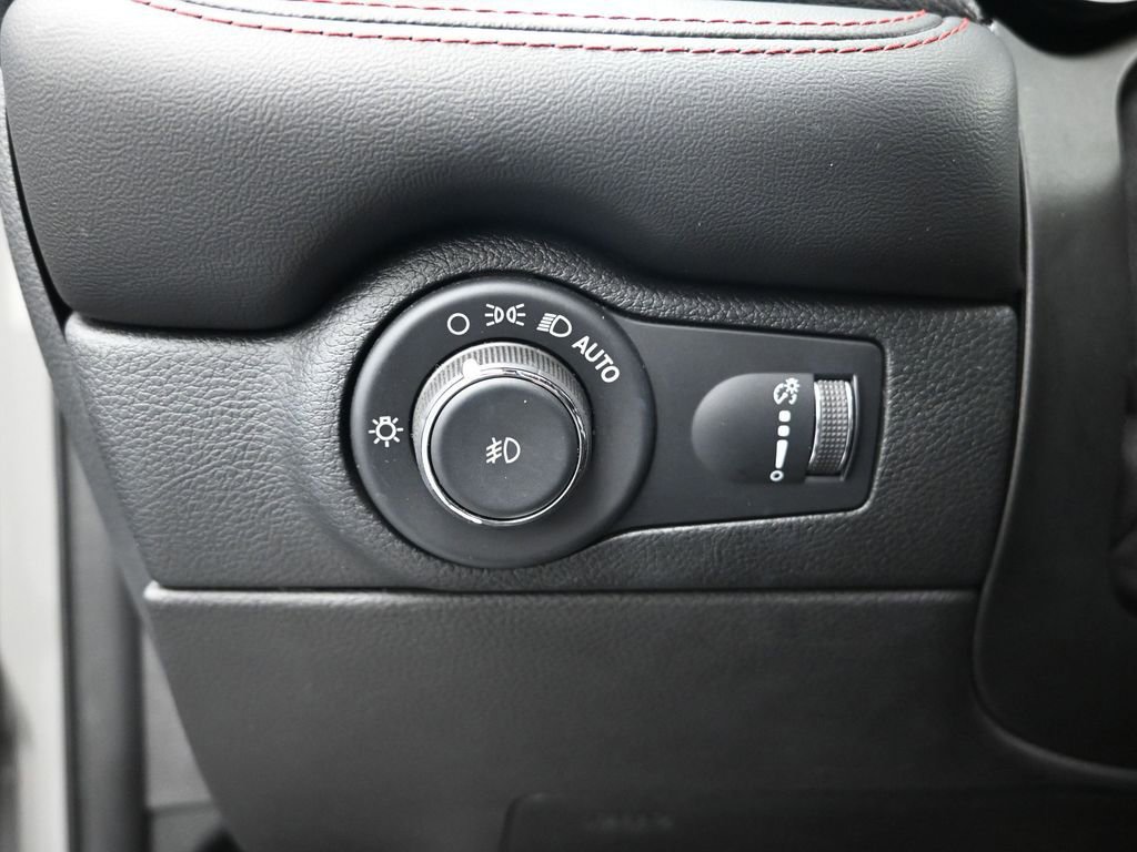 Used 2023 Dodge Durango R/T AWD/4WD image 13