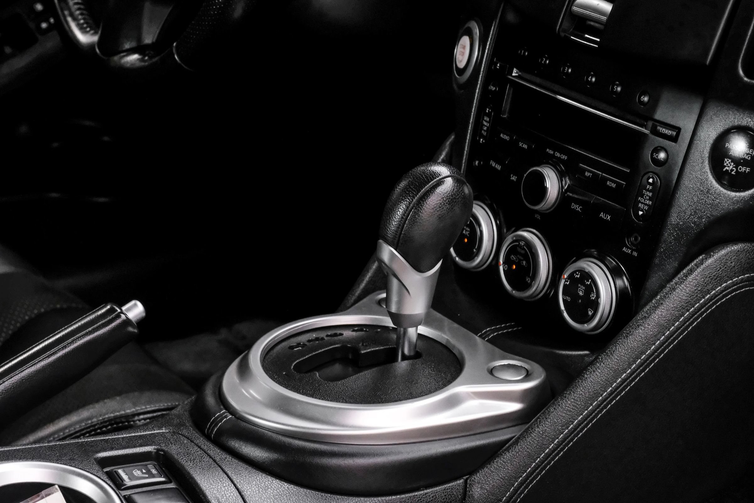 Used 2012 Nissan 370Z Touring w/ Sport Pkg RWD image 29