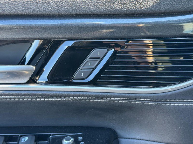 Used 2022 Jeep Wagoneer Series I w/ Premium Group I image 19