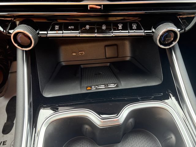 New 2026 Chevrolet Traverse RS AWD/4WD image 16