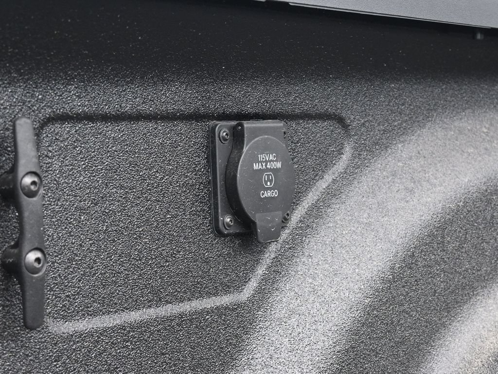 New 2026 RAM 2500 Laramie w/ Night Edition AWD/4WD image 39